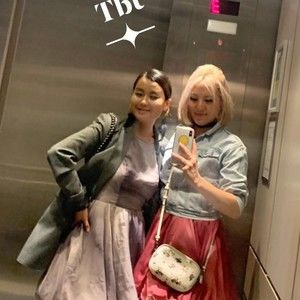 Meet your Posher, Helen